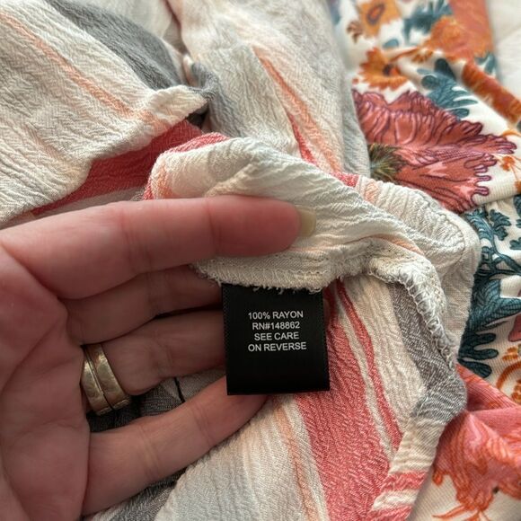 TORRID Striped Multi-Colored Goddess Tank Top Blouse Pink Gray Sz 1X - Picture 4 of 4